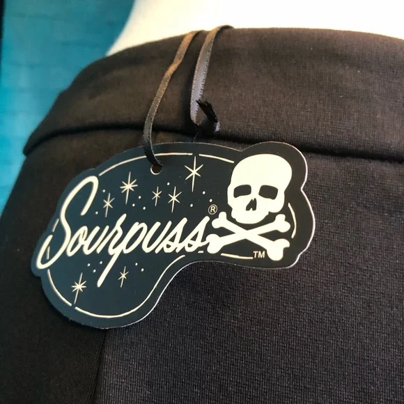 ☠️ 🖤Sourpuss Essentials Pencil Skirt Black
New With tags - Picture 8 of 10